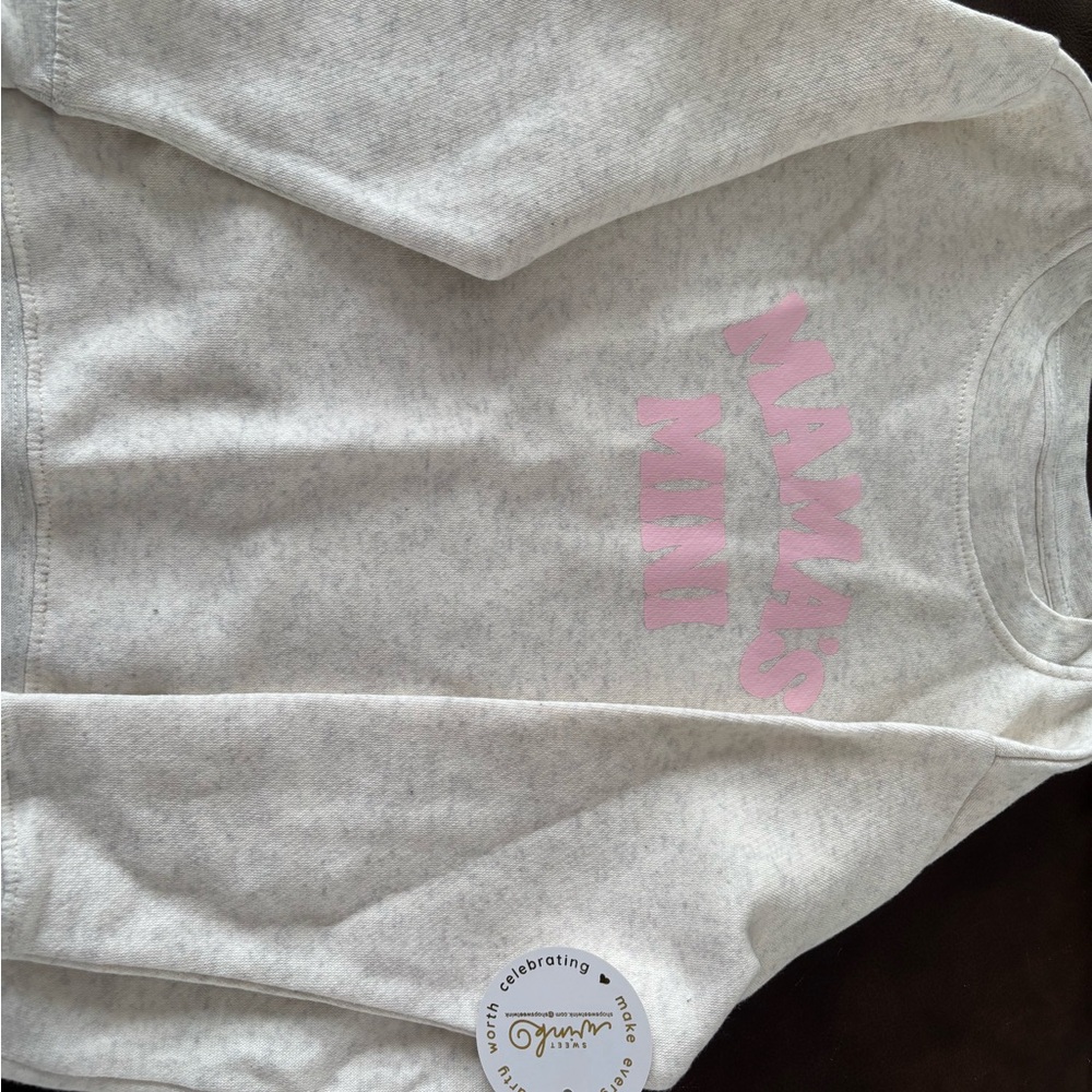 Sweet Wink Sweatshirt: Mama’s Mini